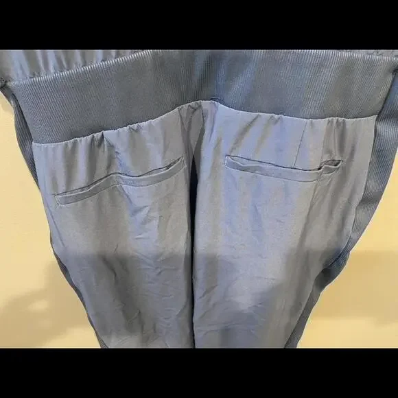 Athleta Brooklyn Jumpsuit in Cottage Blue- size 4 - Picture 7 of 10